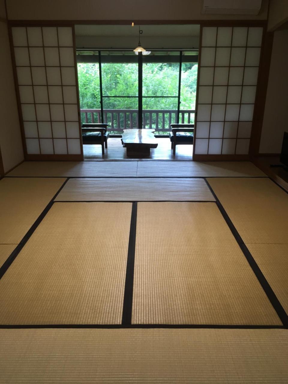 山荘 紗羅樹 Syaranoki Hotel Yufu Exterior foto